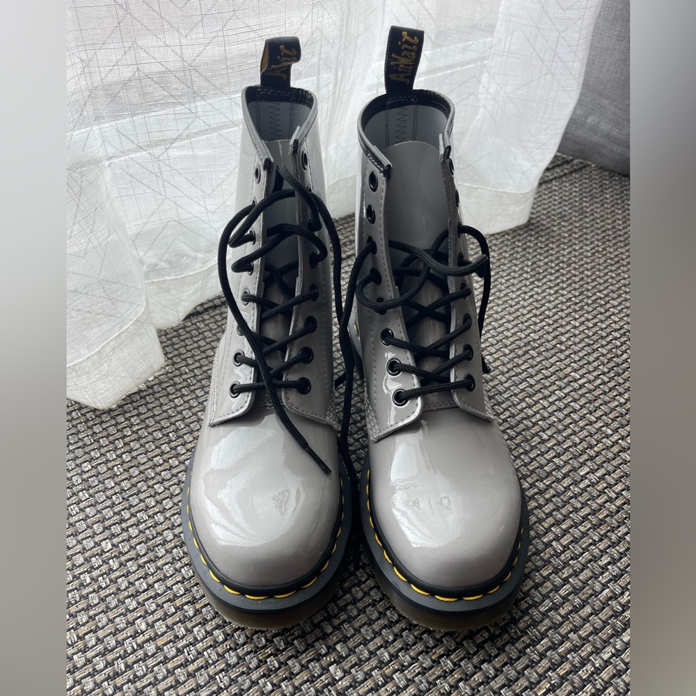 Doc Martens Light gray patent leather boots